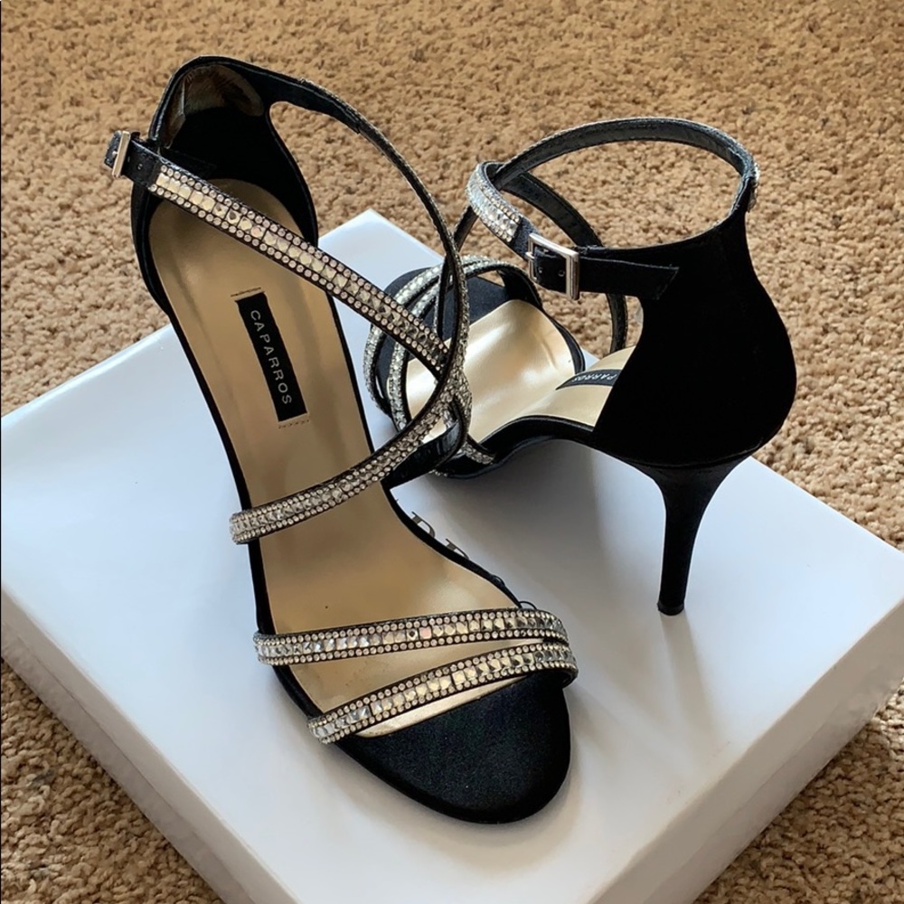 ๐2x HOST PICK๐ Caparros Black Sandals - Picture 5 of 8